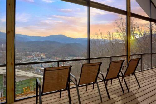 Grandview Upscale 3 Bedroom Gatlinburg Rental